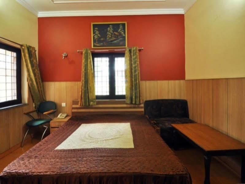 Fabhotel Rr Retreat Dehradun Exterior photo